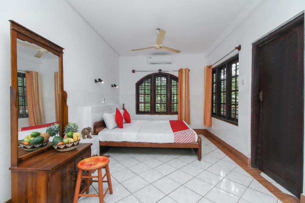 Sunny'S Garden Hotel Ambalangoda  Buitenkant foto