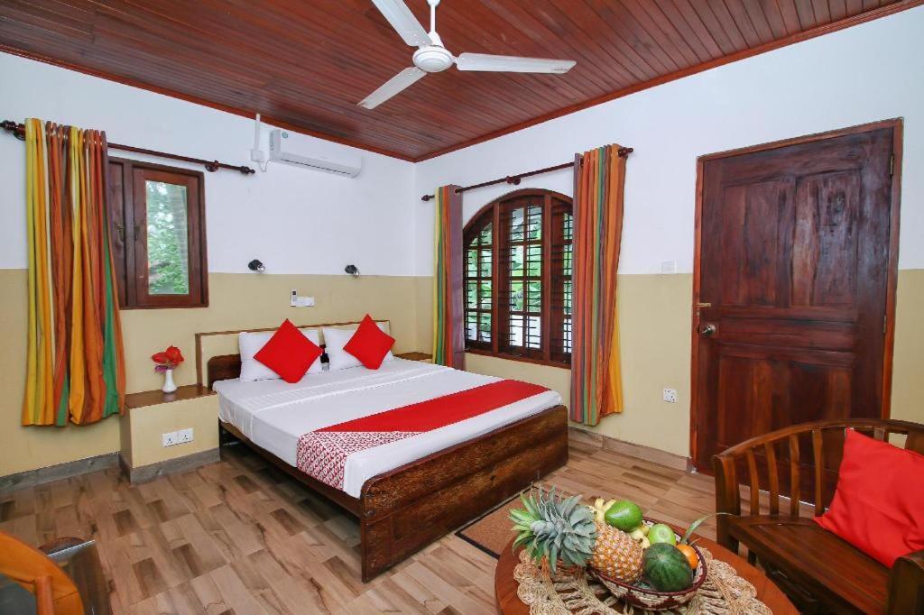 Sunny'S Garden Hotel Ambalangoda  Buitenkant foto